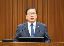 유인호 세종의원, 금강 수변공원 숲바람 장미원 개선 촉구