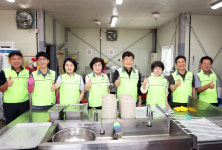 유성구의회, 현충원 참배객에 따뜻한 한 끼 나눔 봉사활동