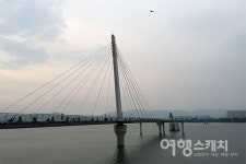유시진의 만화 <온>, 작품 속 C시를 만나다