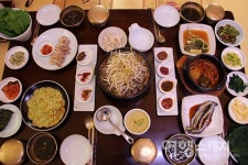 [남도 맛 기행③] 배롱나무로 채워진 명옥헌과 푸짐한 남도 한정식, 담양