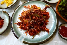 [미식 여행] 살 오른 남해 보물, 죽방멸치