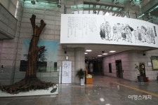 녹두꽃이 떨어지면  청포장수 울고간다, 제125주년 동학농민혁명 기념식 광화문에서 개최