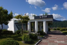 [청정지역 강원 트레킹 ③] 횡성호수길 5구간, 가족길 푸른 하늘과 물을 보며 진정한 쉼을 찾는 길