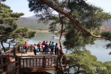 [비대면 여행지를 걷다 ②] 너른 호수와 은밀한 계곡을 만나다 괴산 산막이옛길과 갈은구곡
