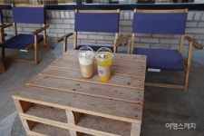 한적한 시골마을 풍경과 편백나무숲 산책로가 있는 김제 금구 명품길 1코스