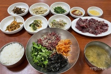 [가을바람 따라 떠나자 ① 무안] 솔향 가득한 야영장에서 하룻밤 캠핑, 노을에 물든 무안 낙지공원