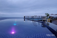 [여행지에서 만난 사람] 고객의 80%가 울릉도 허니문 여행자, 평균 4박 이상 머무는 곳, 이종규 울릉도 케렌시아 풀빌라 리조트 대표