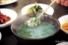 [봄, 꽃길만 걷자①] 아무리 걸어도 길 멀미가 나지 않아요 하동의 봄길