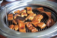 [해안누리길 여행]차가운 역사 넘어 봄날을 걷다