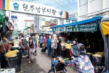 각양각색 매력의 시장들이 한곳에,전주 도깨비시장과 남부시장