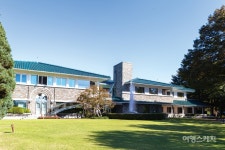 자연의 빛깔을 담은 호숫가 여행, 대청호를 거닐다