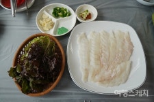 제철 수산물과 신비의 바닷길을 함께 즐기는 무창포 주꾸미 도다리 대잔치