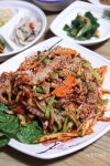[수산물 따라가는 전남여행] 살이 통통 찐 봄철 대명사, 무안 뻘낙지