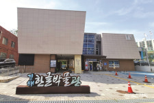 [숨은 여해지를 찾아가는 원데이 트립] 경전철 타고, 걸어서 김해 한 바퀴