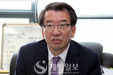 [레전드&담] 손 윤 세무법인 오늘 대표…세무사인가? 사학자인가?
