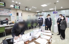 김대지 국세청장, 영등포세무서 찾아 직원들에게 고맙다