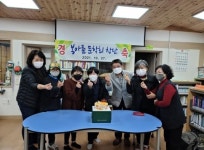 글쓰기는 우리의 삶을 우아하게 하는 것 같아요