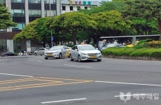제주도 택시 충당연한 확대 개정안 추진…업계는 시큰둥