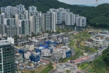 주택개발시 추가 이익 공공환원…대장동 방지법 봇물
