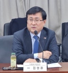 김성환 기후부 장관, 재생에너지 100GW 확대··· 태양광 생태계 혁신안 마련 중