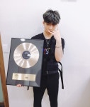아빈트레이드 | HAON(김하온), '한국 힙합 어워즈' 올해의 신인 아티스트…신인상 2관왕