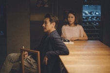 [3PICK 리뷰] 기생충 봉준호 장르 최정점, 흠없이 완벽한 블랙코미디!