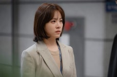 '봄밤' 정해인-김준한, 한지민 두고 본격 갈등? 두 남자의 묘한 '신경전'