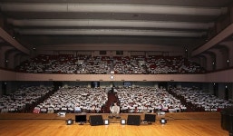 프듀X 이세진, 앙코르 팬미팅서 밤편지 땡벌 열창 팔색조 매력