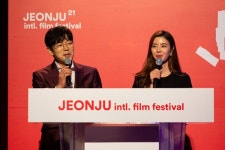 제21회 전주국제영화제 시동...온라인 개막식부터 #덕분에 챌린지 영상