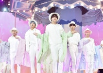 [포토] 투모로우바이투게더(TXT)  여심 설레게 만드는 우월한 피지컬