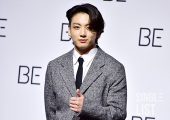 [포토] 방탄소년단 정국 '시크한 미소년 미소'