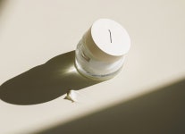 이시오에프리미엄화이트인리치드크림