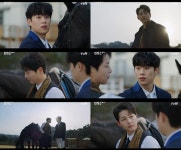 김성철, 송중기 등장→목덜미 스킨십 심쿵