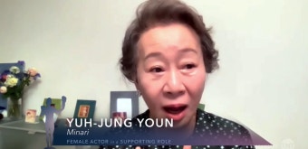 [종합] 윤여정, 美배우조합상 수상→오스카 가능성UP...'시카고 7' 앙상블상 영예
