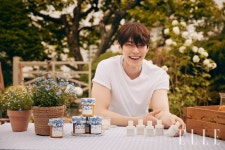 김우빈, 조말론 런던 프레그런스 화보공개...어른美부터 소년美