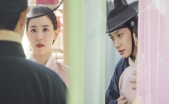 붉은 단심 이준, 강한나 본격 밀어내기? 저잣거리 투샷