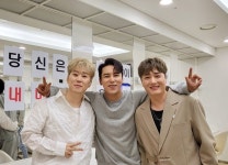 트롯 듀오 후니용이, 장민호와 함박웃음 어깨동무 훈훈 사진