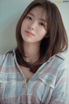 채수빈, 현 소속사 재계약 체결…더 패뷸러스 열일 행보
