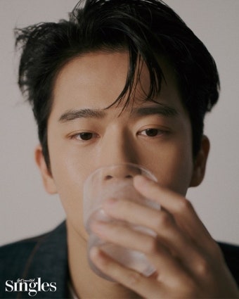 하석진, 제일 잘생긴 공대오빠의 싱글즈 화보