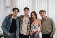 뉴 호프 클럽, 선미 인연→웬디 라디오 출연…꽉 채운 내한 일정