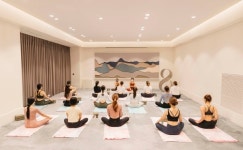 요가·무제한 와인·전통주 클래스, 힐링 가득한 가을 호텔 업계