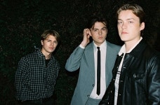 뉴 호프 클럽, 27일 새 싱글 돈트 고 웨이스팅 타임 발매