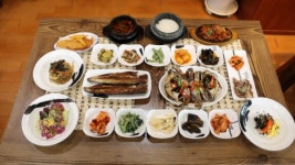 동네한바퀴 여주 쌀밥 정식→80대 그림책 할머니