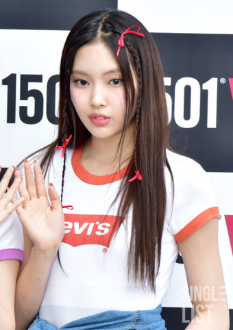 [포토] 뉴진스 혜인 '눈빛 시크해'