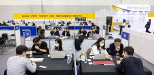 고통에 관하여→필사의 퇴근, 부산스토리마켓 한국 IP  30편 공개