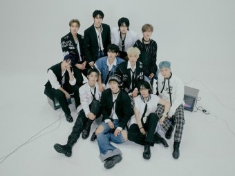 오메가엑스,'중독성 갑' 정크푸드로 컴백 예열 완료