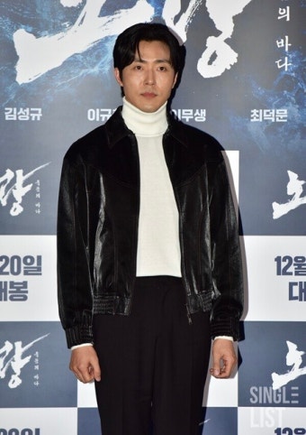 '노량' 20일 김윤석·정재영 '최파타'→21일 이무생 '씨네타운' 출연