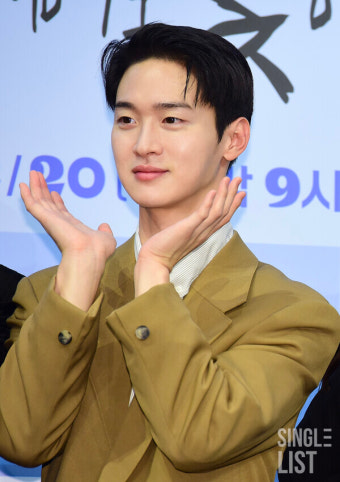 [포토] 장동윤 '모래판에 핀 꽃'