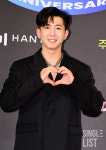 [포토] 브라이언 청소왕의 하트