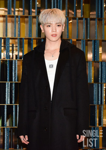 [포토] NCT 태용 '팬들 환호에 감동'